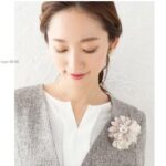 コサージュ 時代遅れ